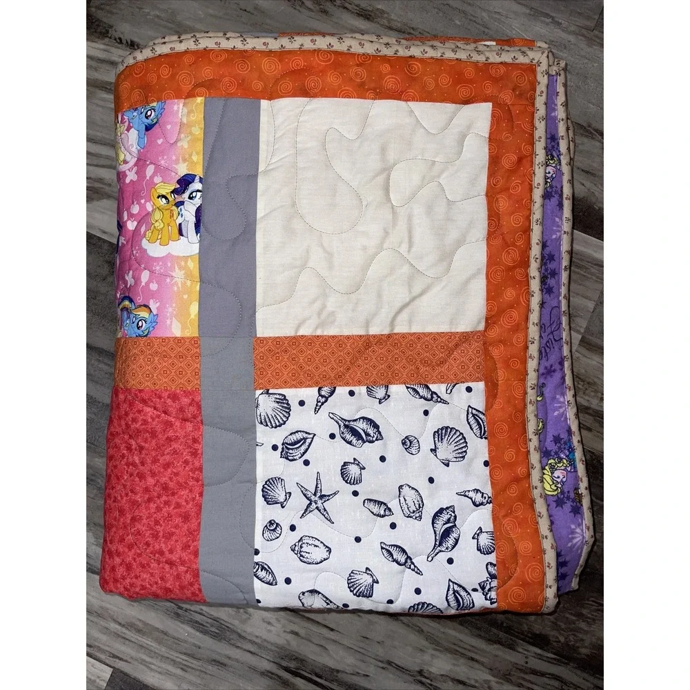 Handmade girls quilt Frozen princess Anna Elsa quilt blanket Flannel Lined 88x66
